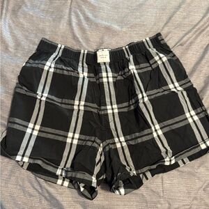 American Eagle Outfitters Black and Gray Plaid Women Shorts